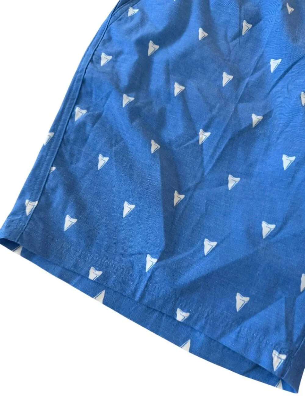 TACKLE & TIDE Men’s Blue Sharktooth Swim Shorts Size XXL